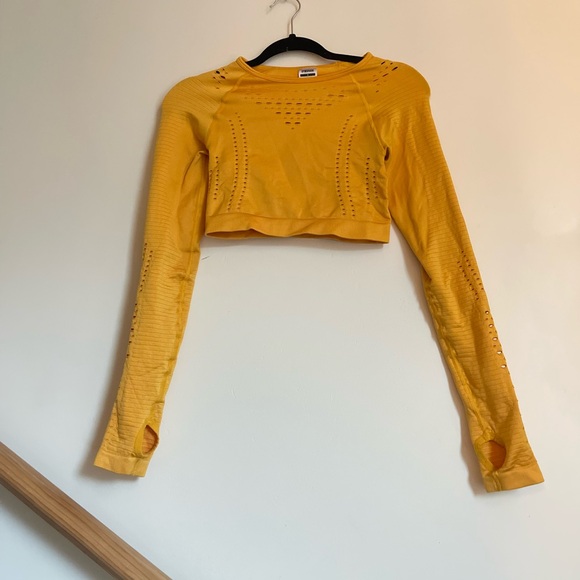 GymShark Yellow Glow Long Sleeve Seamless Crop Top - Picture 2 of 5